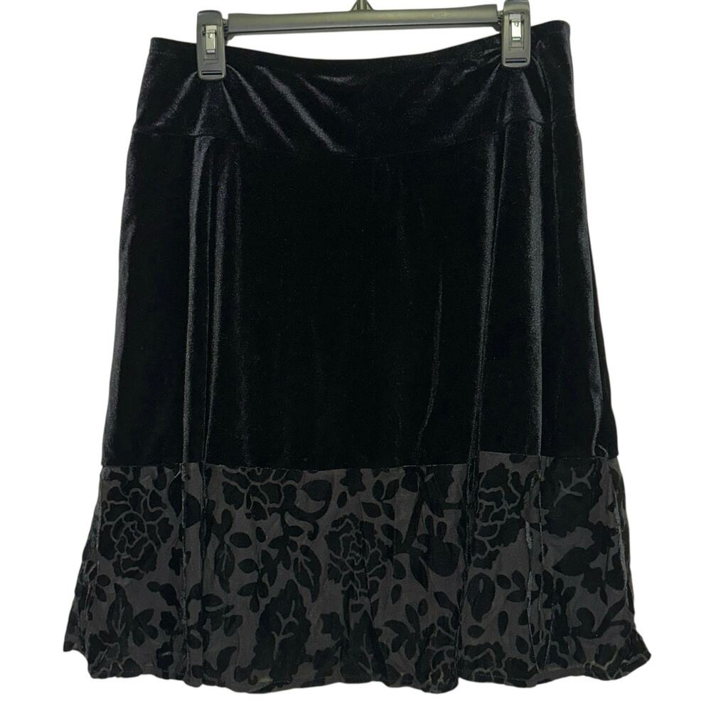 Apostrophe Petite Black Velvet Skirt Floral Burnout Hem Size MP Holiday Party